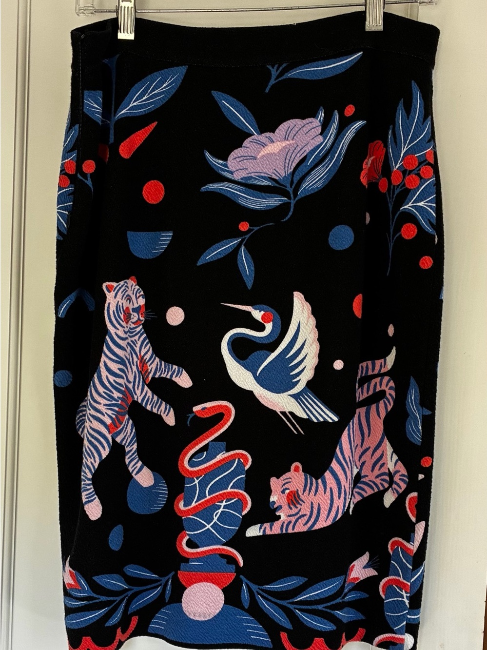 Rare Anthropologie Black Pencil Skirt with Pink Blue and Red Wildlife Print M